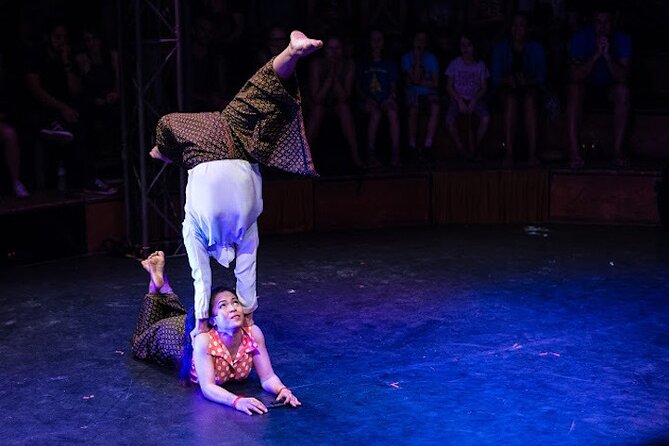 Phare, The Cambodian Circus with Round-Trip Tuk Tuk Transfer - Your evening flow: from theatre doors to the first act