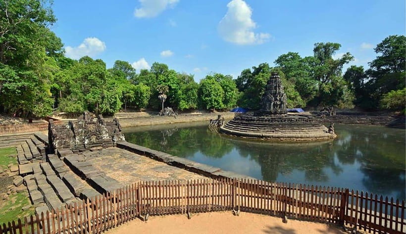 Phnom Bakheng Sunset Tour, Pre Rup, Neak Pean, Preah Khan - English guide and safe transport: the value you feel in your day