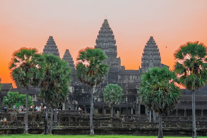 Private Angkor Wat Sunrise Guide Tour include Breakfast and Snack - Key things to know before you go