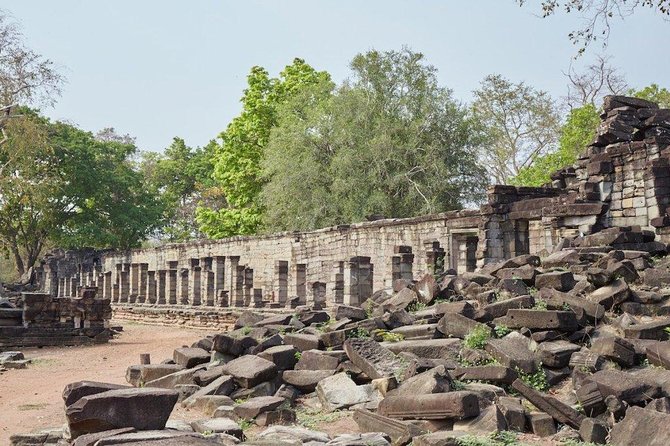 Private Banteay Chhmar, Banteay Toap & Ang Trapaeng Thma Guided Tour - Banteay Toap Temple: Fortress of the Army With the Right Backstory