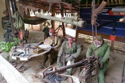 Private Banteay Srei Kbal Spean Tours and Landmine museum - Stop 1: Banteay Srei’s pink sandstone temple in the morning