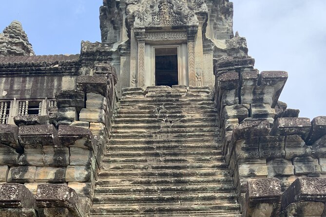 Private Day Trip to Angkor Temples with Expert Guide - Private Angkor temples: why “expert” matters more than you think