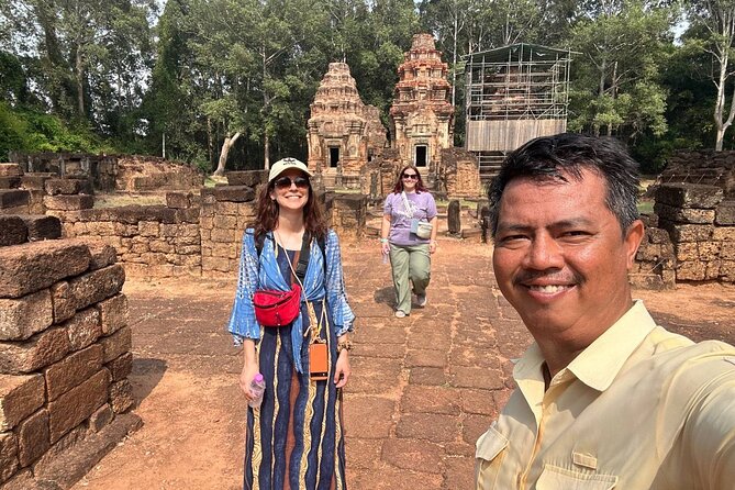 Private Day Trip to Angkor Temples with Expert Guide - Stop 1: Angkor Wat at sunrise, and the Vishnu-to-Buddha story