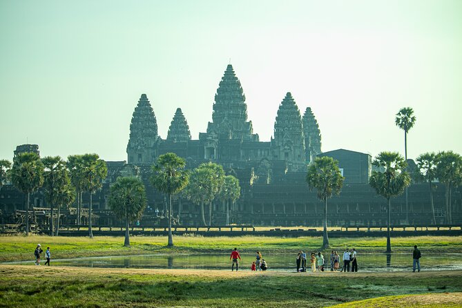Private Guided Tour To Angkor Wat & Its Surrounding-Angkor Park - Stop 4: Srah Srang Reservoir Break and Lunch Time