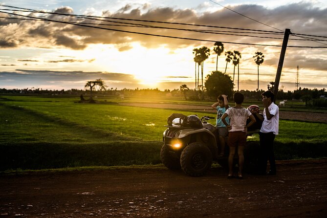 Private Guided Tours-Sunrise Angkor Wat, Ta Prohm, Bayon and more - Angkor Thom entrance sequence: Victory Gate to Bayon