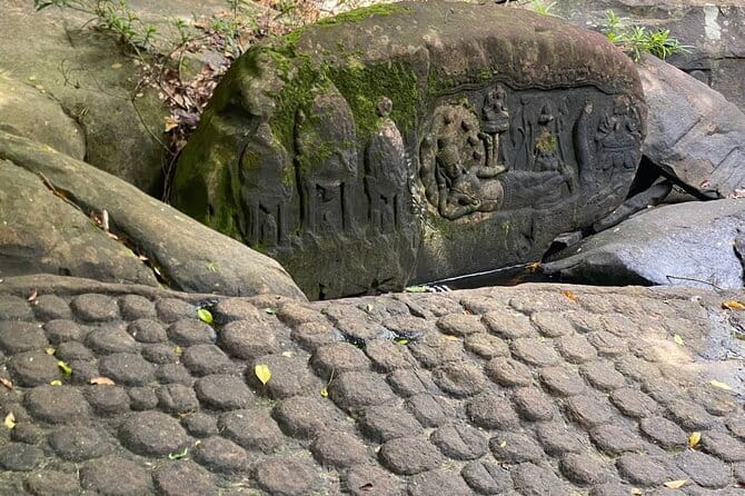Private Kbal Spean Trekking Tour with Banteay Srei - Key things that make this tour worth your time