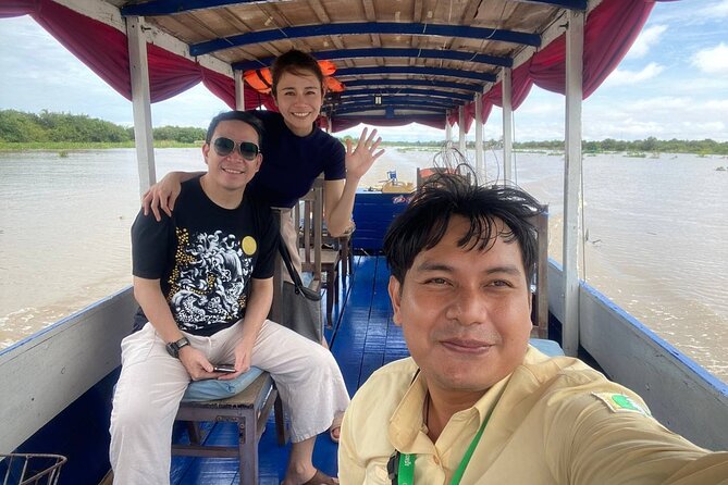 Private Kompong Phluk Floating Village Guided Tour - Kompong Phluk floating village: why this trip feels different