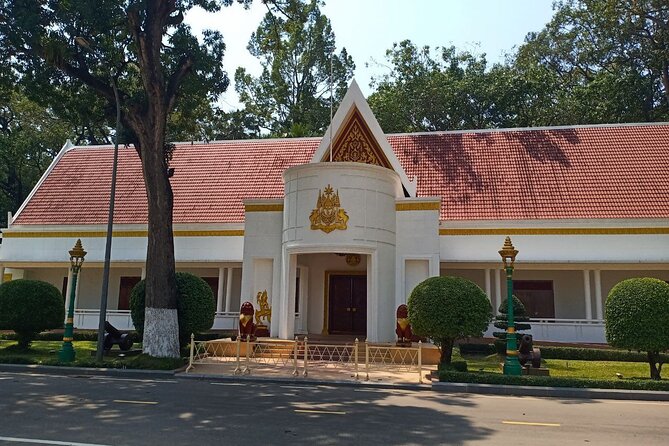 Private Siem Reap City Tour - Guides matter more than you think here
