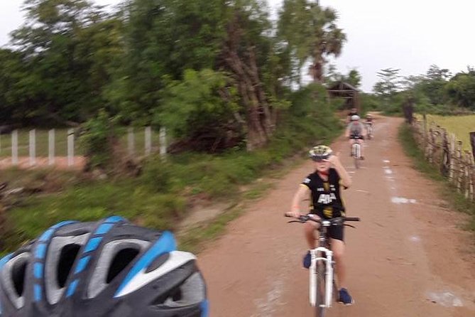 Private Siem Reap Countryside Cycling Tour - Your Guide’s Role on the Route: Stops, Stories, and Questions