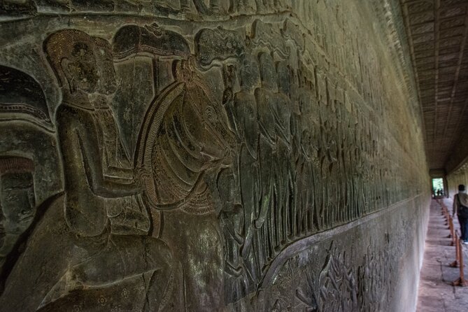 Private Sunrise Angkor Wat Tour with pickup from your hotel - South Gate of Angkor Thom: Tonle Oum and the city plan