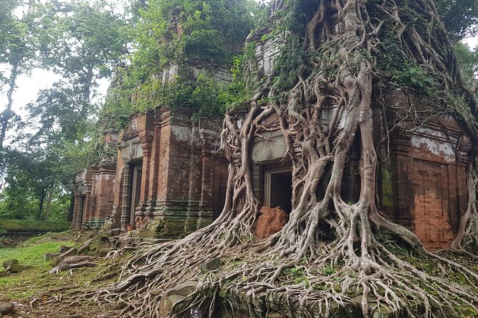 Private Tour to Beng Mealea Jungle Temple and Koh Ker - Koh Ker pyramid temple of Shiva Linga and the climb factor