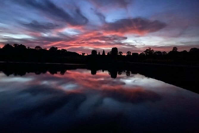 Siem Reap: 1 Day Angkor Wat + Sunrise Private Tour with Tuk-Tuk - Banteay Kdei and Srah Srang: where the day slows down