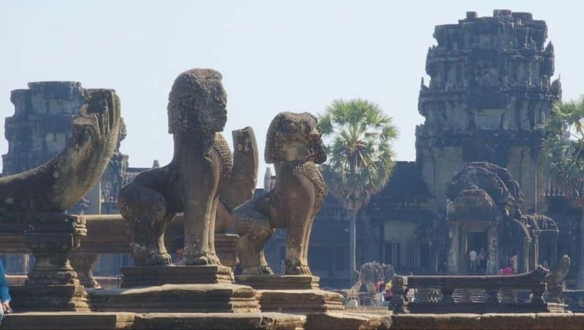 Siem Reap: 2-Day Private Angkor Wat & Phnom Kulen Tour - Day 2 choices: Phnom Kulen, Beng Mealea, or Tonlé Sap lake life