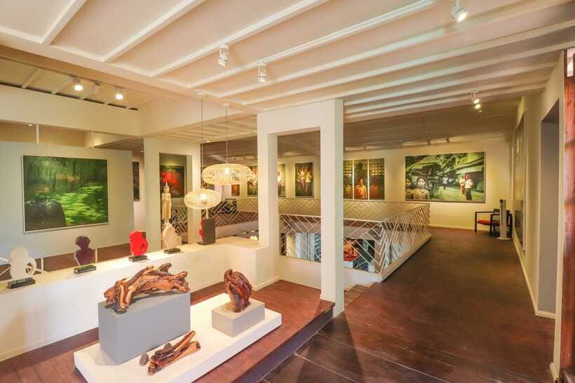 Siem Reap: 3-Hour Behind-the-Scenes Tuk-Tuk Tour - Theam’s Gallery / Theam’s House: Art You Don’t Just Browse