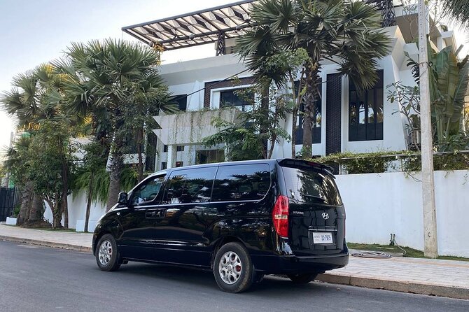 Siem Reap Airport Transfer with Fast Track Immigration Service - Customs and porterage: why the bag help is more than convenience
