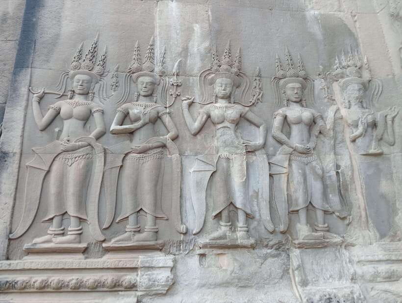 Siem Reap: Angkor Full-Day Group Tour with Japanese Guide - Optional Sunrise: If You Want the Softer Angkor