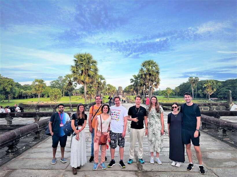 Siem Reap: Angkor Wat, Bayon & Ta Prohm Guided Tour - How a local English guide changes Angkor Wat