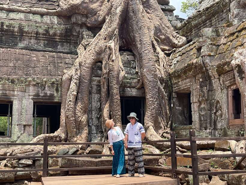 Siem Reap: Angkor Wat Private full Day Tour - The guide and driver: where the real value shows up