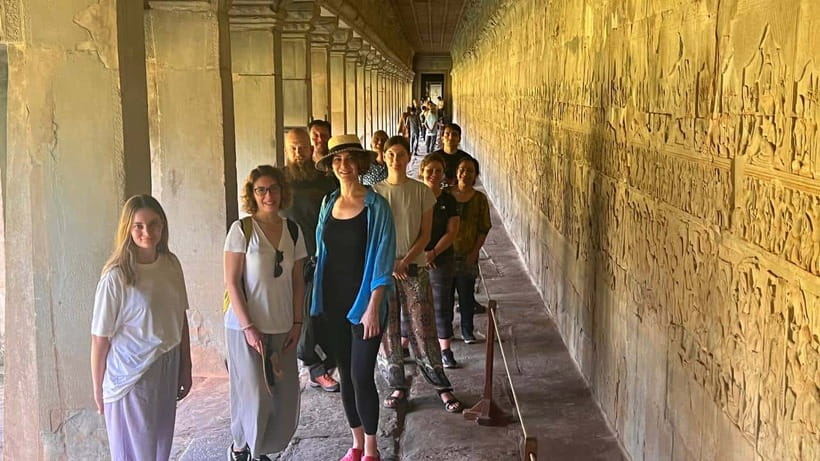 Siem Reap: Angkor Wat: Small-Group Sunrise Tour - What to bring for a comfortable day