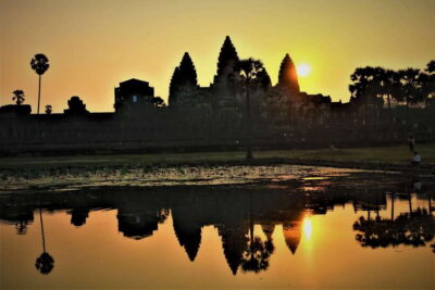 Siem Reap: Angkor Wat Sunrise and Best Temples Tour - Sunrise strategy: getting the view and your best photos