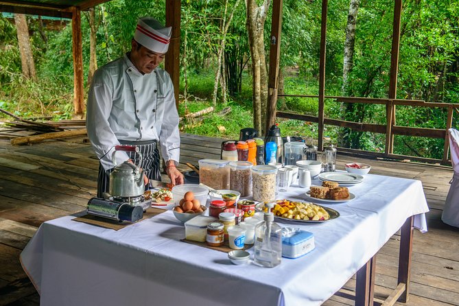 Siem Reap: Angkor Wat Sunrise Bike Tour & Jungle Breakfast - Chef-prepared jungle breakfast inside the temple area