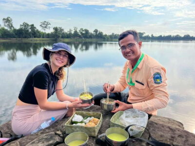 Siem Reap: Angkor Wat Sunrise Tour via Tuk Tuk & Breakfast - Tuk Tuk Touring in the Angkor Complex: How the Pace Works