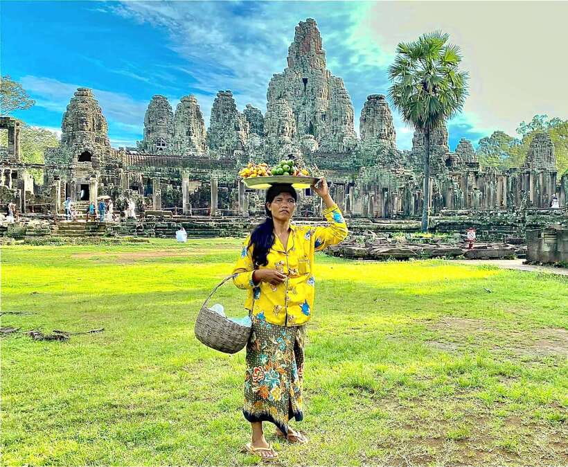 Siem Reap: Angkor Wat Sunrise Tour With Small Group - What to bring (and what will ruin the mood fast)