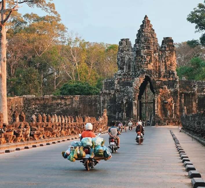 Siem Reap: Angkor Wat Tour with Italian-Speaking Guide - Tickets and morning logistics from your hotel lobby