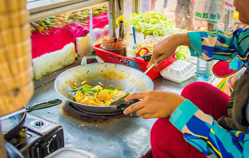 Siem Reap: Cambodia local street foods and local guide - Khmer ordering help: menus, script, and practical confidence