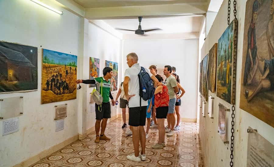 Siem Reap City Haft Day Bike Tour - How the morning ride gets you oriented fast