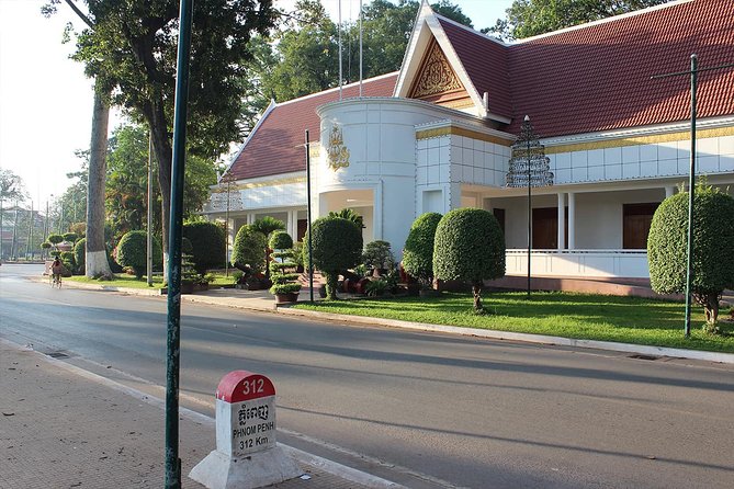 Siem Reap City Tour - Royal Residence: A Quiet Hour in the Heart of Siem Reap