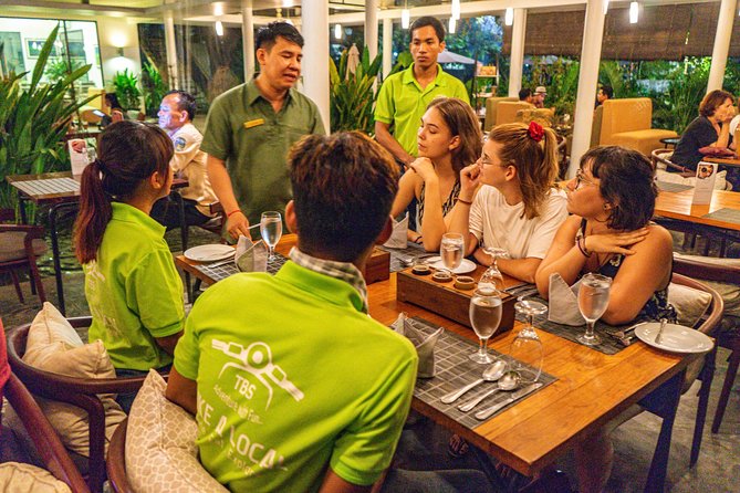 Siem Reap: Evening Foodie Vespa Tour / Tuk Tuk Available - Made in Cambodia Market: The 1-Hour Walk That Keeps the Night Moving