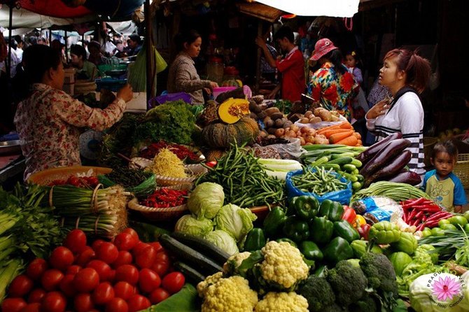 Siem Reap Evening Street foods Tours by Tuk Tuk - Key Highlights at a Glance