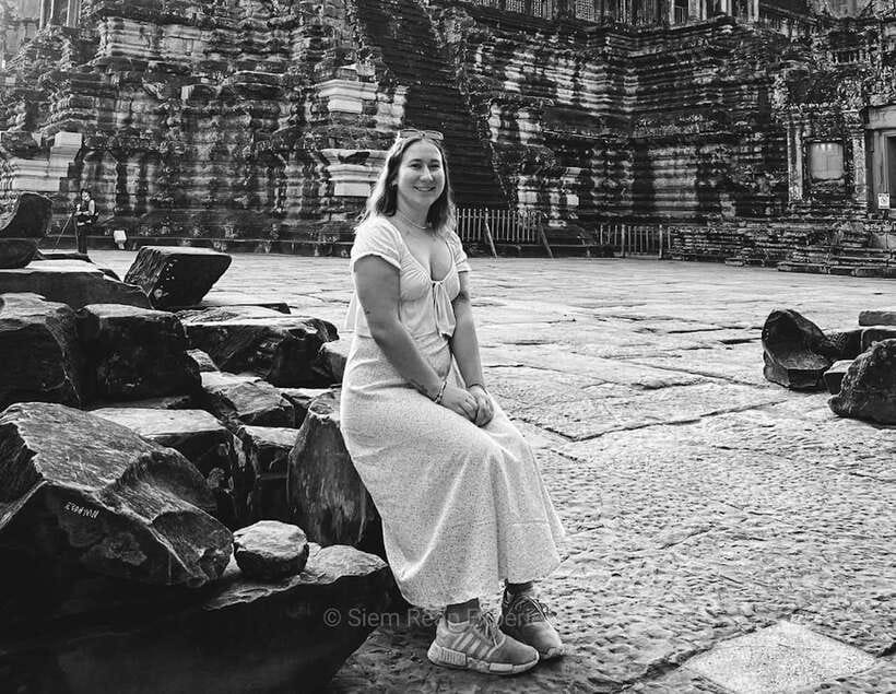 Siem Reap: Full-Day Angkor Wat Guided Tour with Sunset - Ta Prohm and the Jungle Walk Through Roots and Ruins