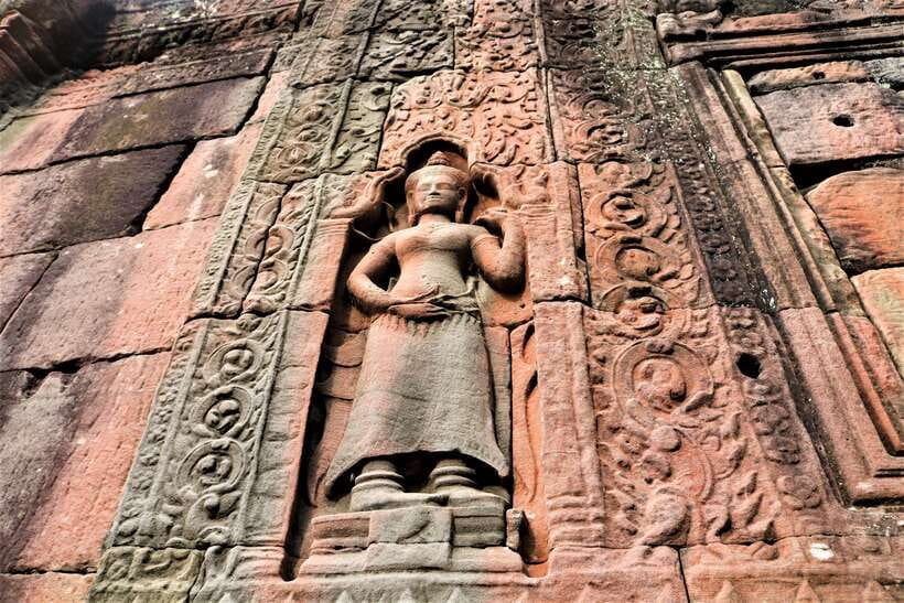 Siem Reap: Full-Day Temples w/ Private Transport - From your Siem Reap hotel to the ruins: a comfortable start