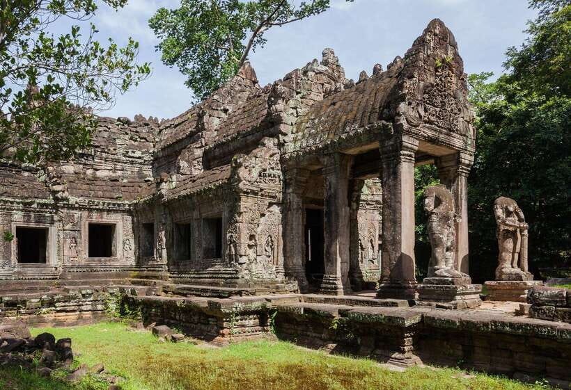 Siem Reap: Grand Circle Temples Tour With Private Tuk-Tuk - Your Grand Circle route: five temples, one logical day