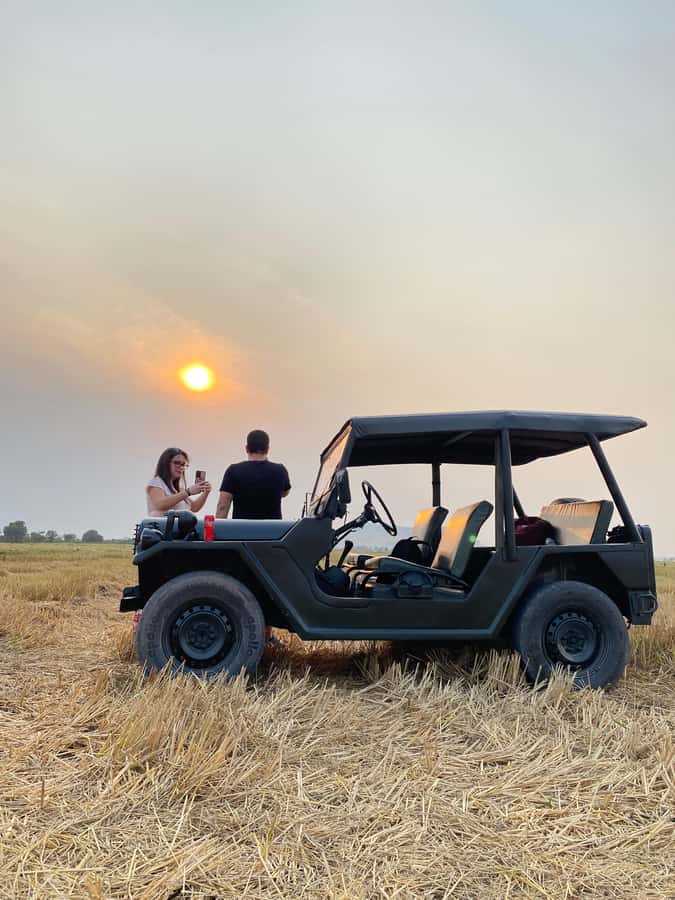 Siem Reap: Guided Countryside Sunset Tour by Jeep - Who should book this jeep sunset experience?