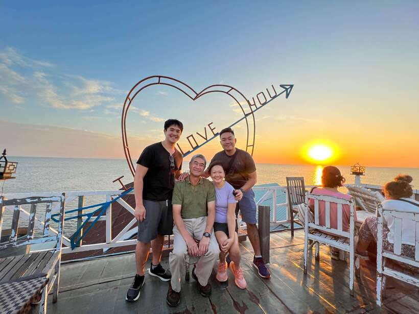 Siem Reap: Kampong Phluk and Tonle Sap Sunset Boat Cruise - Buddhist Monastery on an Artificial Island: A Nice Pause