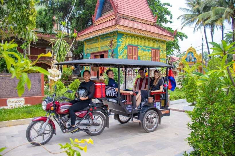 Siem Reap: Khmer Water Blessing by Monk and Lotus Farm Visit - Tips that make the ceremony smoother