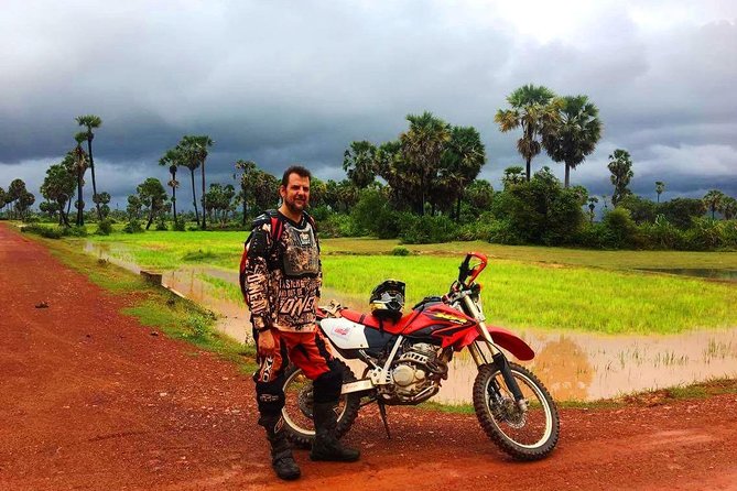 Siem Reap One Day Dirt Bike MotorbikeTour - Riding gear and safety gear that’s actually useful