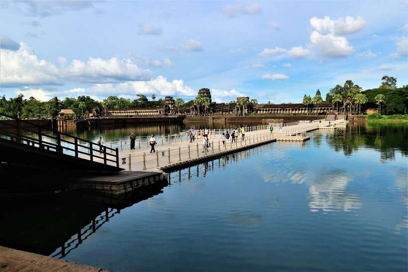 Siem Reap: Personalized Angkor Wat Sunrise/Set by TukTuk/Car - Photos, heat, and what to bring (so the day stays fun)