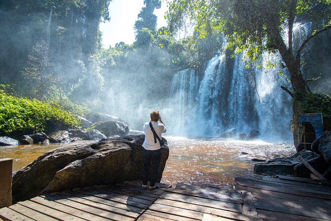 Siem Reap: Phnom Kulen National Park & Beng Mealea Private Tour - Stop 2: Beng Mealea, the temple maze where nature takes over