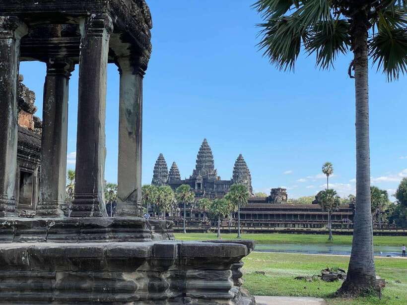Siem Reap: Private Angkor Wat & Bakheng Mountain Sunset Tour - Who this tour fits best
