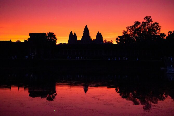 Siem Reap: Private Angkor Wat Sunrise & Tour Around Angkor Park - Why Angkor Wat Sunrise at 4:50am feels worth the early wake-up
