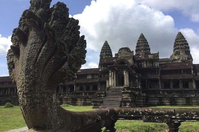 Siem Reap: Private Custom Angkor Wat Tour with Local Guide - Price and Value at $45 Per Person