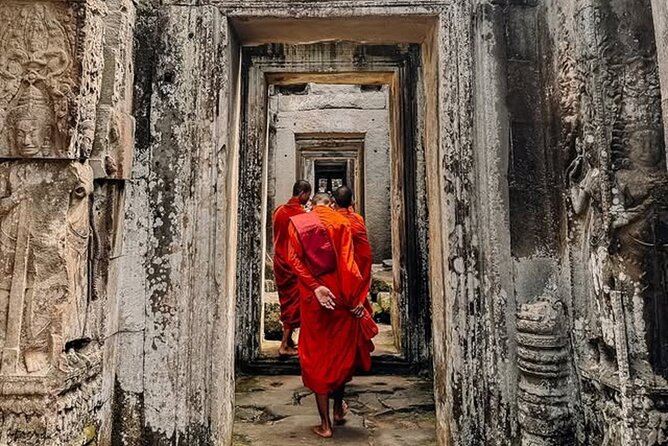 Siem Reap Private Full Day Angkor Wat Tour with Sunset or Sunrise - Baphuon and the royal terraces: pyramids and platform stories