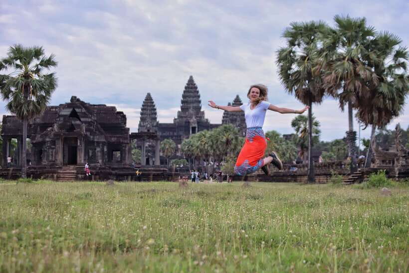 Siem Reap: Private Tour of Angkor Complex - Price and Logistics: Budgeting for the Temple Pass and Your Lunch