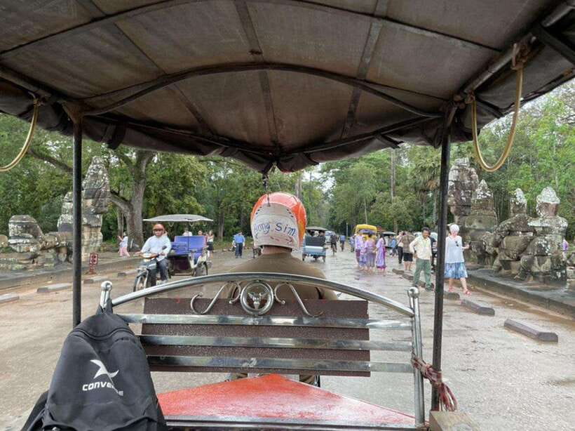 Siem Reap : Private Tuk-Tuk Tour of the Magnificent Temples. - Angkor Wat to Angkor Thom: where the views hit