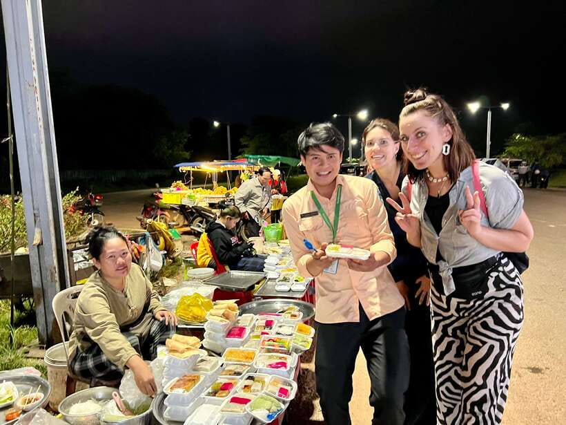 Siem Reap: Small Group Street Food Tour with Tuk-Tuk Ride - Small-group reality: attention, pace, and guides who push you gently