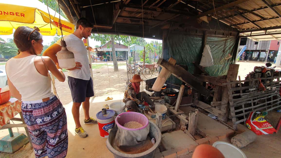 Siem Reap Temple Tour 2-Day with Sunrise/Sunset - Day 2: Banteay Srei details, Preah Khan’s calmer feel, and Bakong sunset